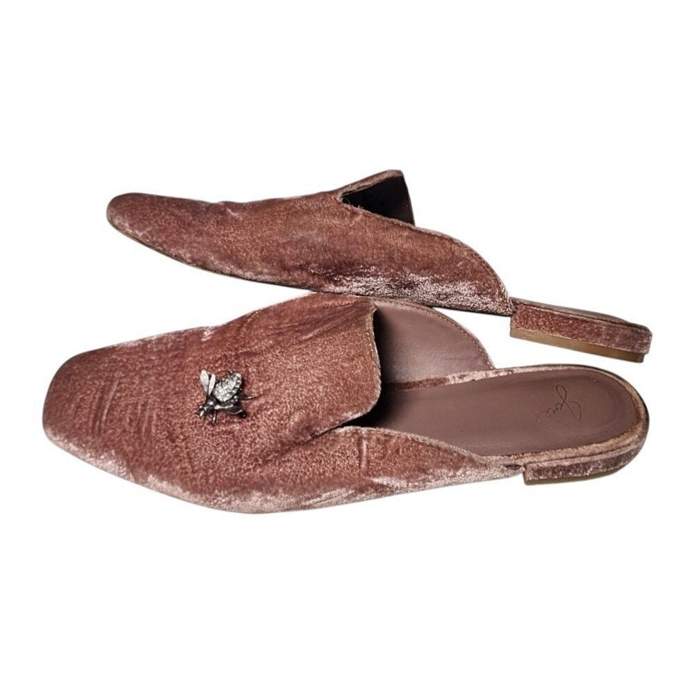 Joie Jadine Velvet Mules Blush Color Size EU 39 Embellished 'Love' and Bee Pins - Picture 6 of 9